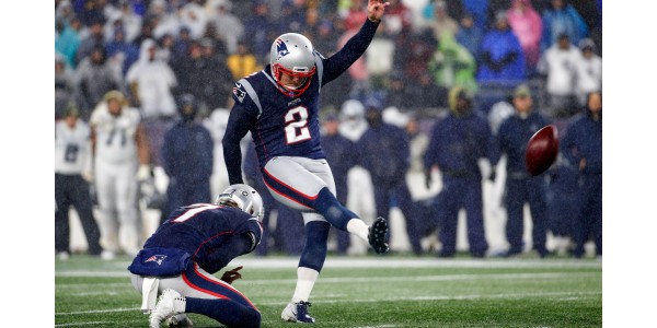 Cam Newton tackar New England Patriots för möjligheten och förtroendet Cam Newton tackar New England Patriots för möjligheten och förtroendet